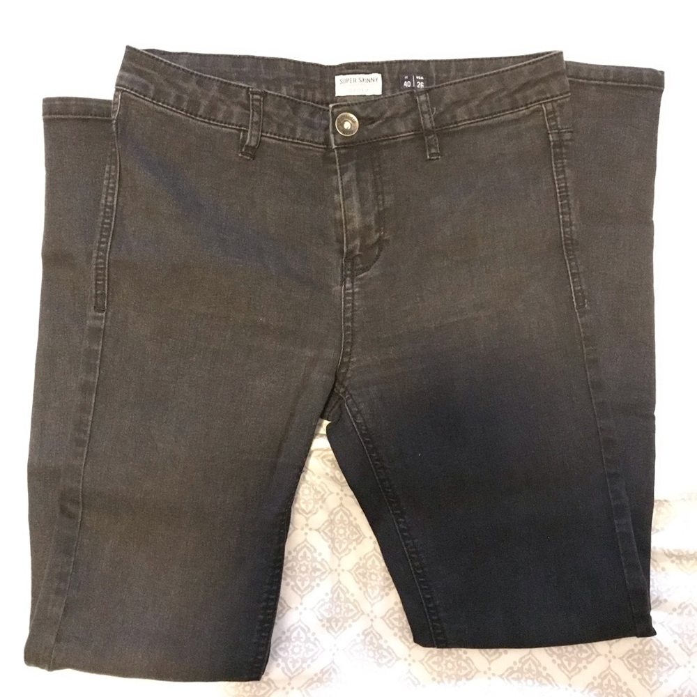 Super skinny jeans